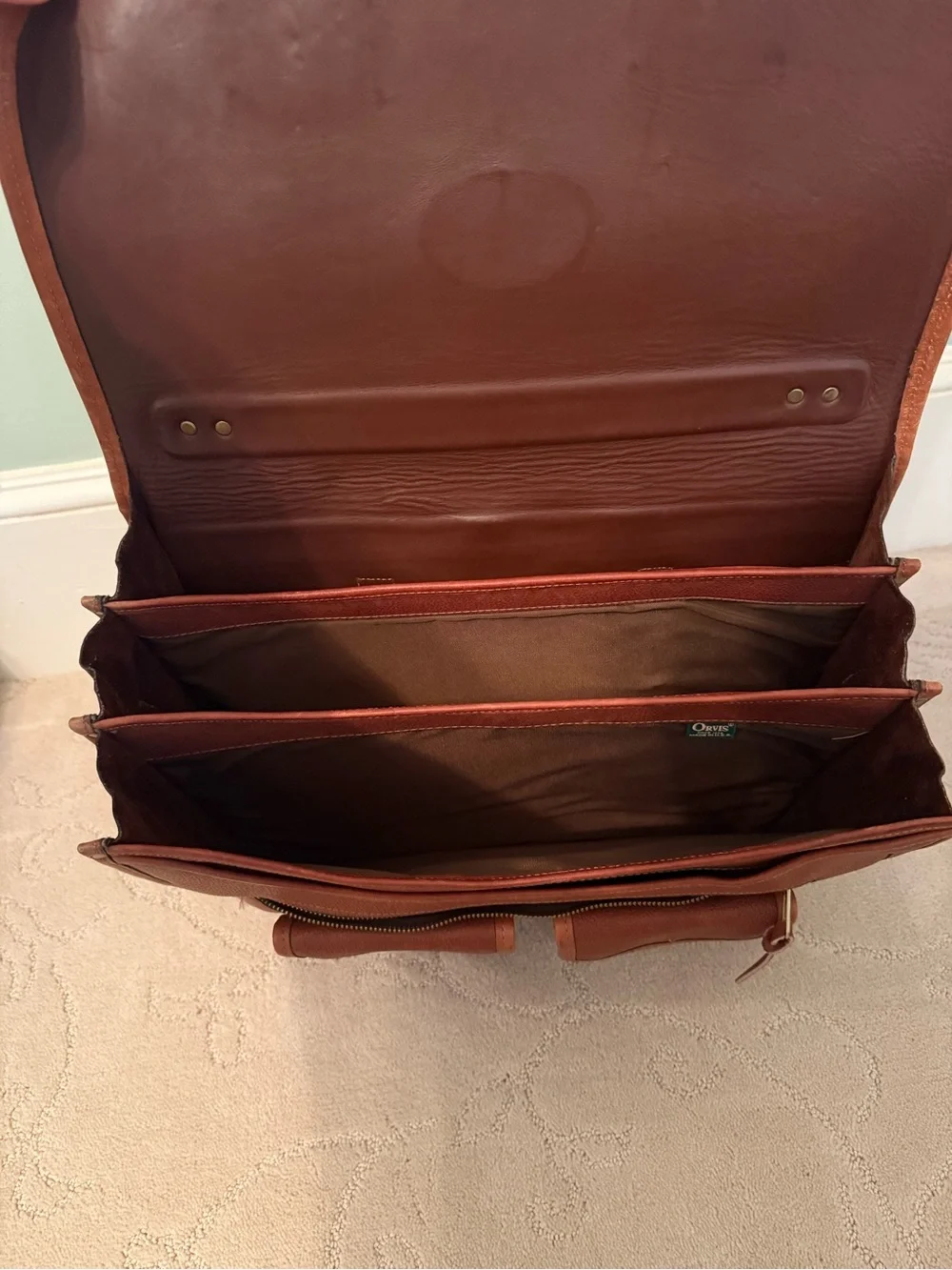 Vintage Orvis Bullhide Leather Expandable Briefcase – 3 Gusset